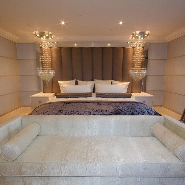 luxury modern bedroom design