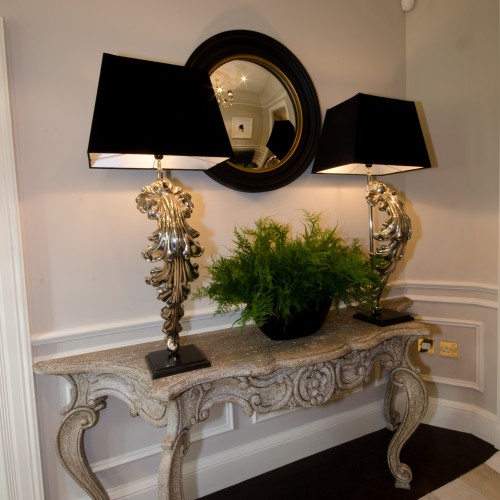 console table a lamp decor